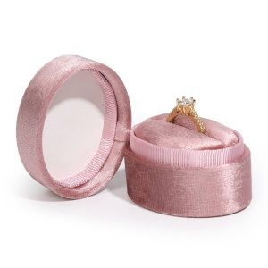 Oval Ring Box