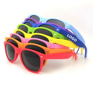 Solid Color Classic Sunglasses